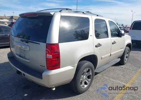 2008 Chevrolet Tahoe Ls z USA, uszkodzony, nr VIN 1GNFC13088R145904